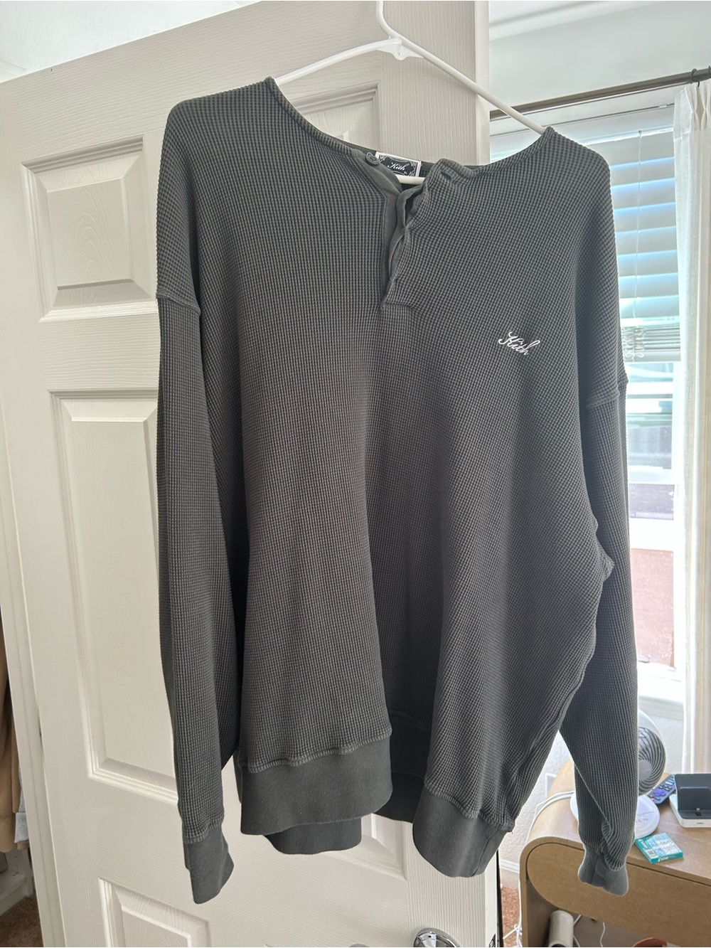 Kith men's thermal size L